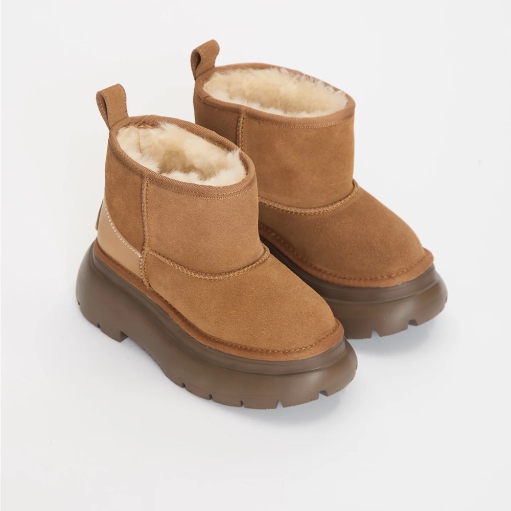 R13 Chunky Shearling Boots